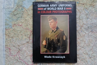 WG.1-85915-052-7  GERMAN ARMY UNIFORMS of WORLD WAR II in color